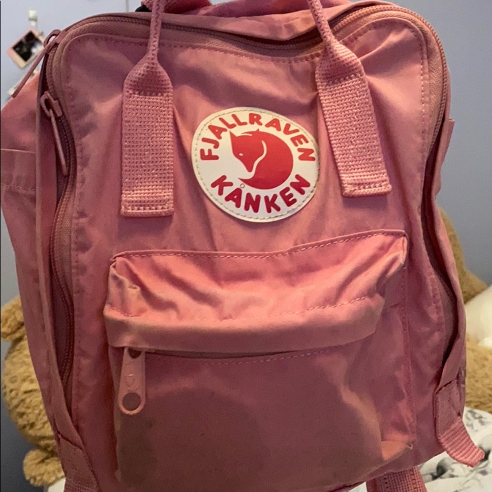 Fjallraven Kanken mini pink book bag